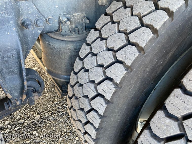 image for item JW9202 2010 Freightliner M2 Business Class  crane truck