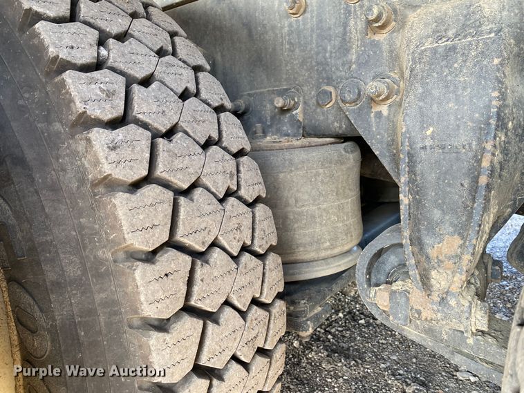 image for item JW9202 2010 Freightliner M2 Business Class  crane truck