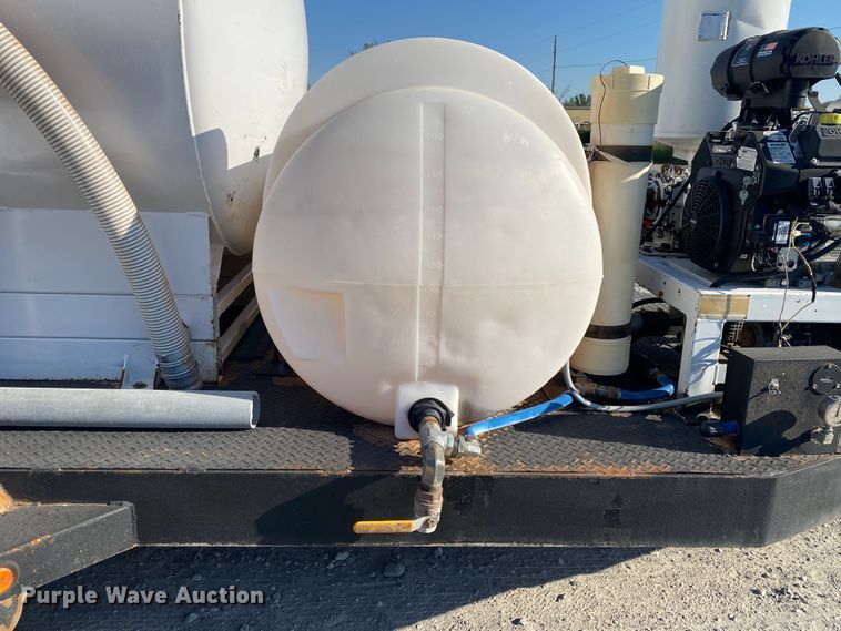 image for item JW9391 2000 Vacmasters SPV800GT3W  vacuum excavator