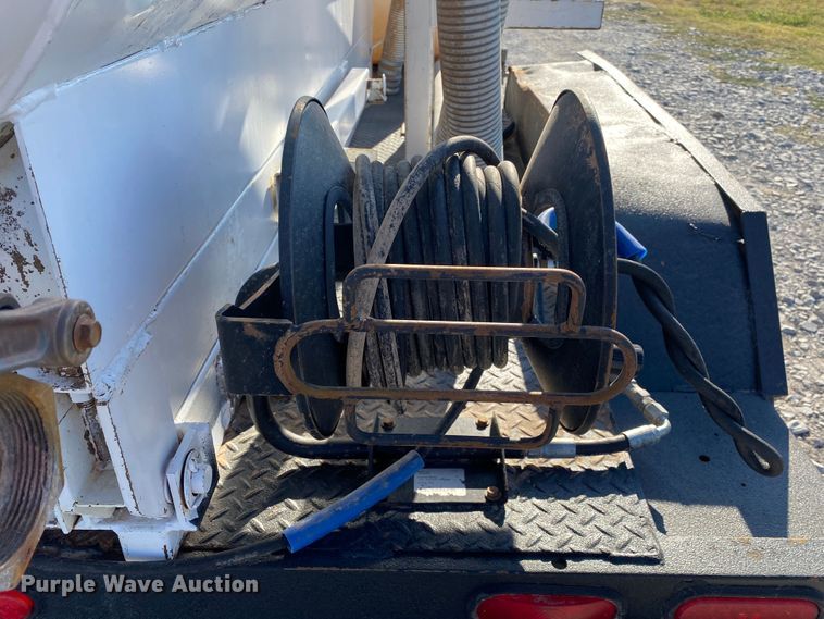 image for item JW9391 2000 Vacmasters SPV800GT3W  vacuum excavator