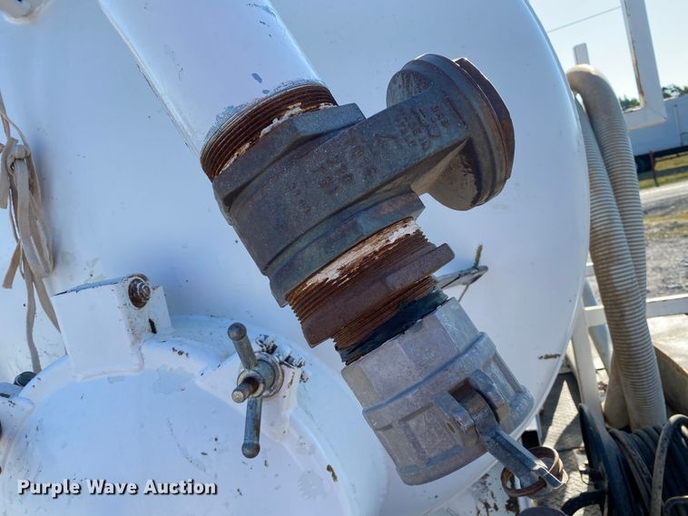 image for item JW9391 2000 Vacmasters SPV800GT3W  vacuum excavator