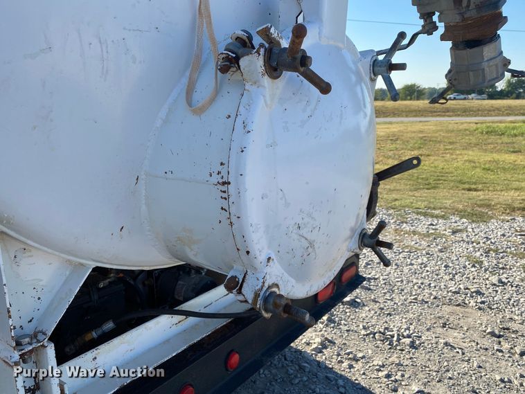 image for item JW9391 2000 Vacmasters SPV800GT3W  vacuum excavator