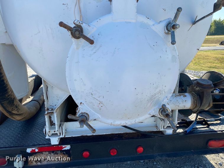 image for item JW9391 2000 Vacmasters SPV800GT3W  vacuum excavator