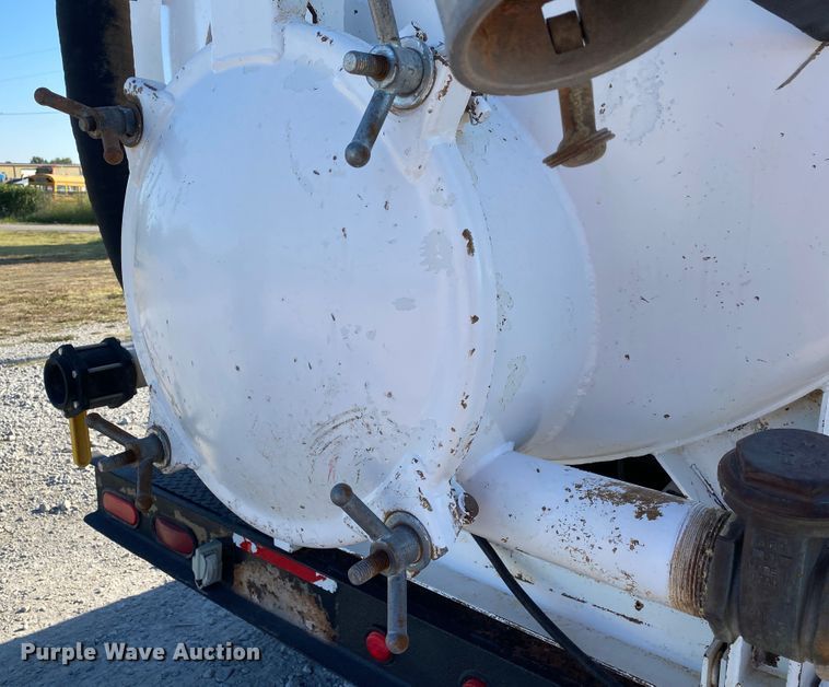 image for item JW9391 2000 Vacmasters SPV800GT3W  vacuum excavator