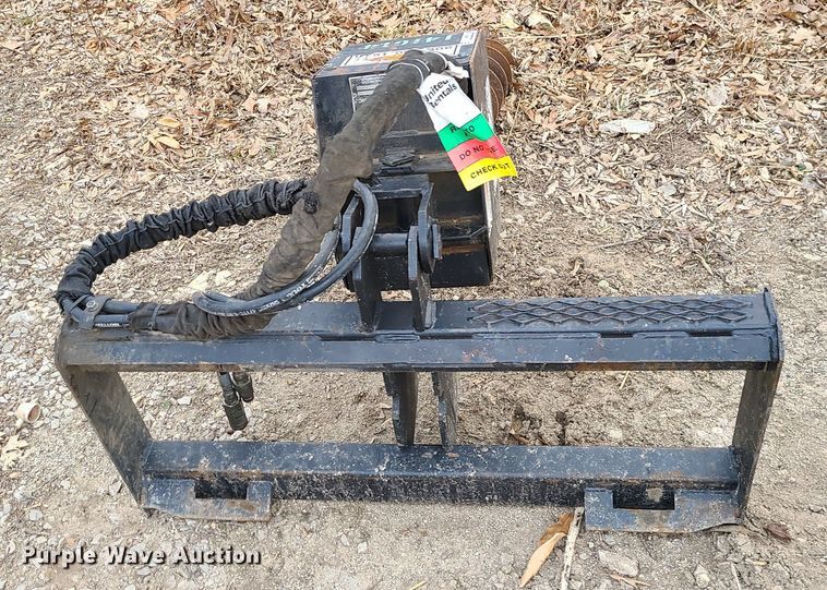 image for item JW9715 Lowe 1650CLH  skid steer auger