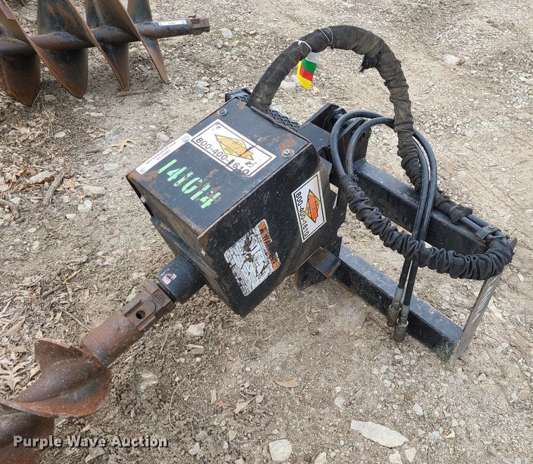 image for item JW9715 Lowe 1650CLH  skid steer auger