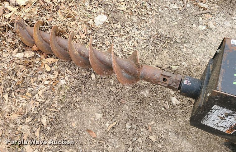 image for item JW9715 Lowe 1650CLH  skid steer auger