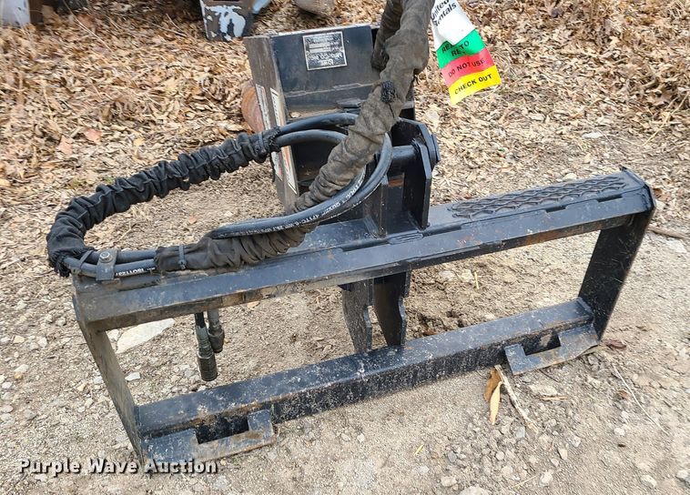 image for item JW9715 Lowe 1650CLH  skid steer auger