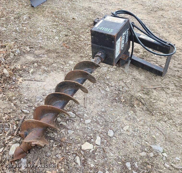 image for item JW9718 Lowe 1650CLH  skid steer auger