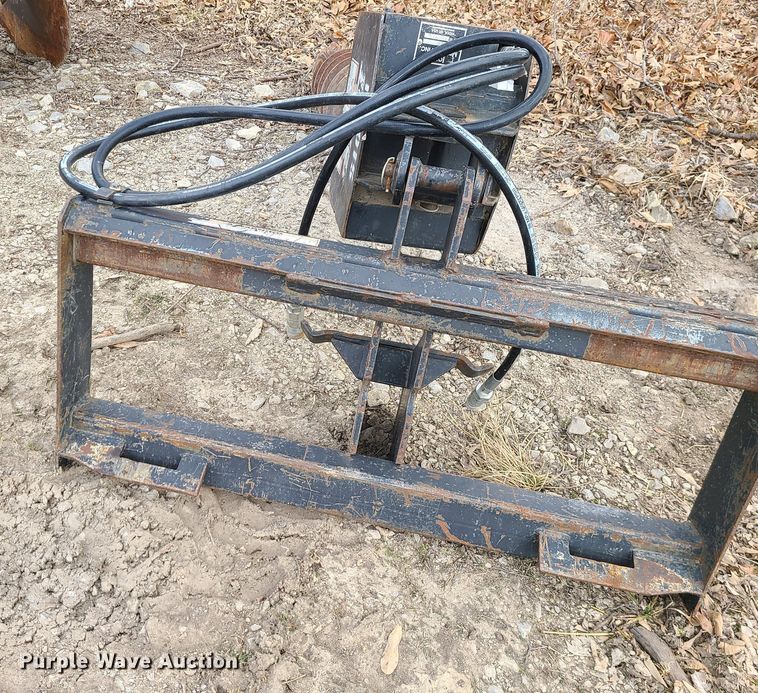 image for item JW9718 Lowe 1650CLH  skid steer auger