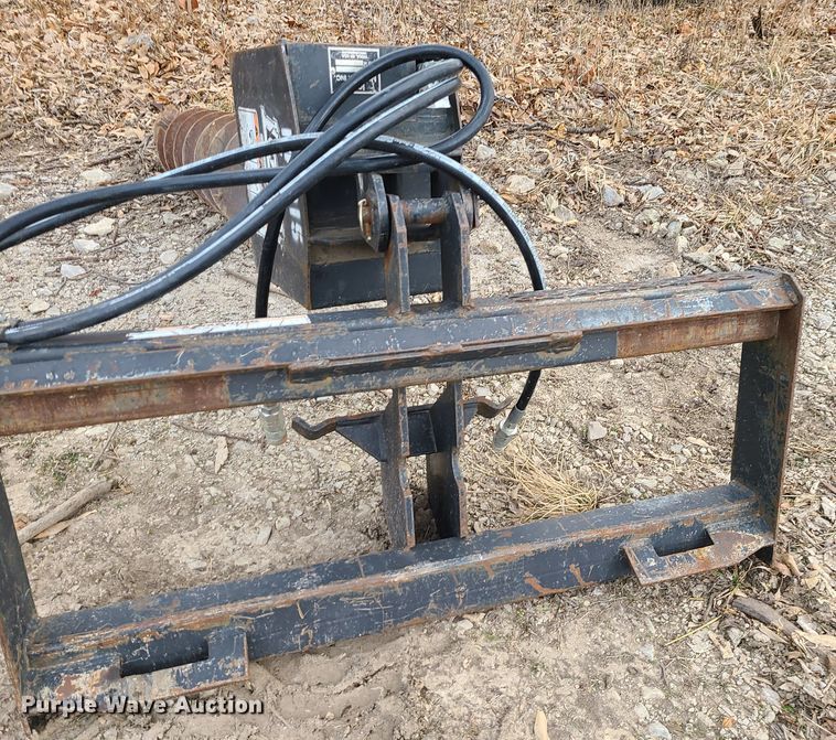 image for item JW9718 Lowe 1650CLH  skid steer auger