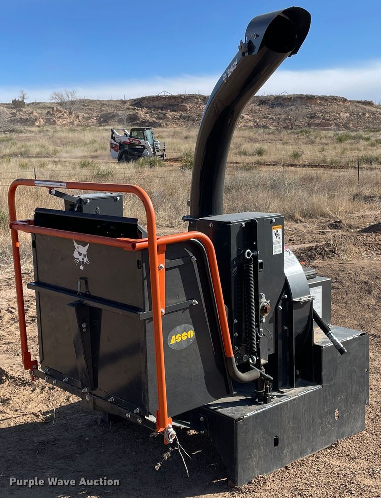 image for item KM9939 2017 Bobcat WC-8B  skid steer wood chipper