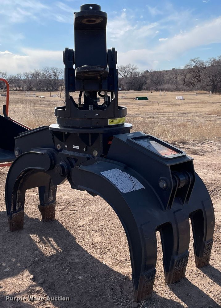 image for item KM9940 Pemberton 415402 PC210  excavator grapple