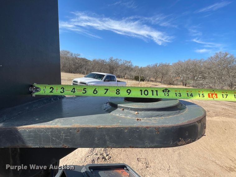 image for item KM9940 Pemberton 415402 PC210  excavator grapple