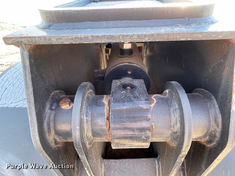 image for item KM9940 Pemberton 415402 PC210  excavator grapple