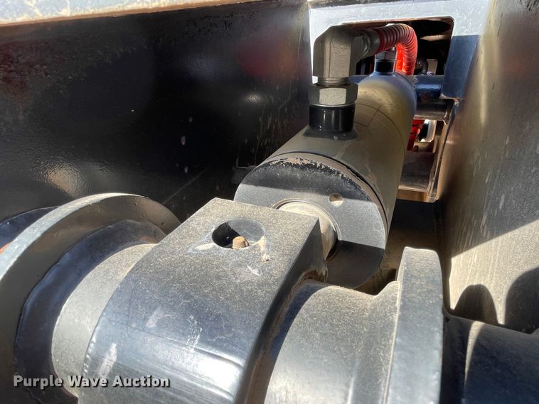 image for item KM9940 Pemberton 415402 PC210  excavator grapple