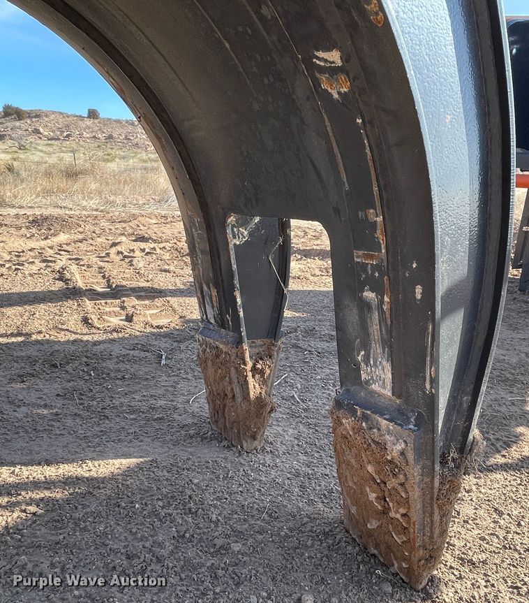 image for item KM9940 Pemberton 415402 PC210  excavator grapple