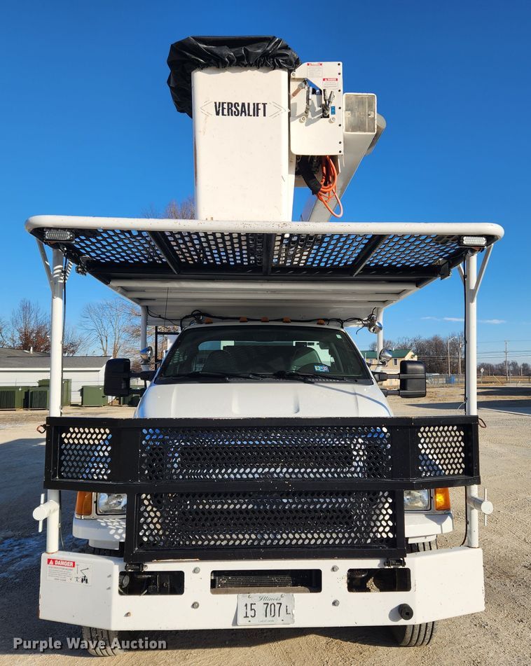 image for item KT9397 2012 Ford F750 Super Duty XLT  forestry bucket truck
