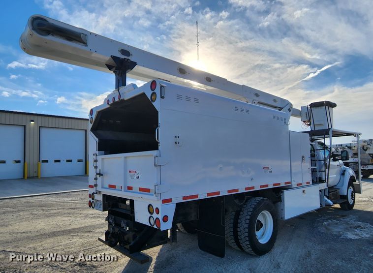 image for item KT9397 2012 Ford F750 Super Duty XLT  forestry bucket truck