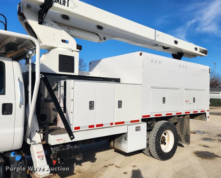 image for item KT9397 2012 Ford F750 Super Duty XLT  forestry bucket truck