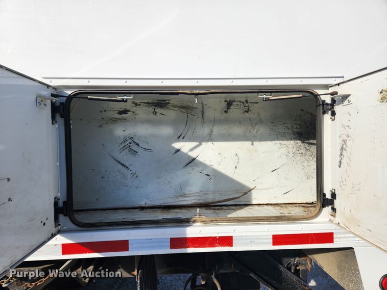 image for item KT9397 2012 Ford F750 Super Duty XLT  forestry bucket truck