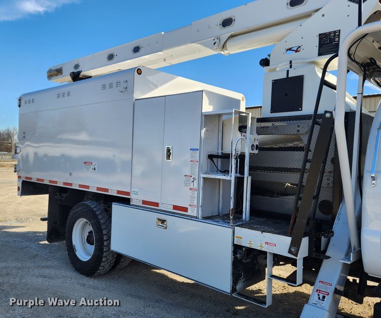 image for item KT9397 2012 Ford F750 Super Duty XLT  forestry bucket truck