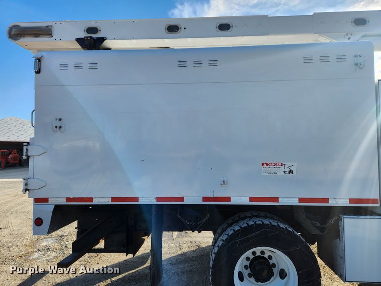 image for item KT9397 2012 Ford F750 Super Duty XLT  forestry bucket truck