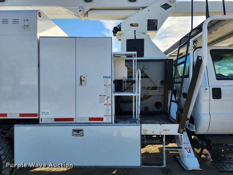 image for item KT9397 2012 Ford F750 Super Duty XLT  forestry bucket truck