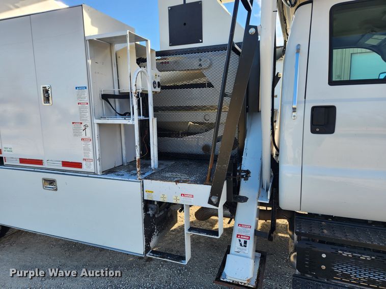 image for item KT9397 2012 Ford F750 Super Duty XLT  forestry bucket truck