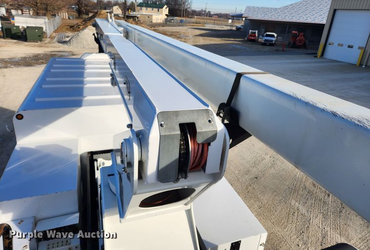 image for item KT9397 2012 Ford F750 Super Duty XLT  forestry bucket truck