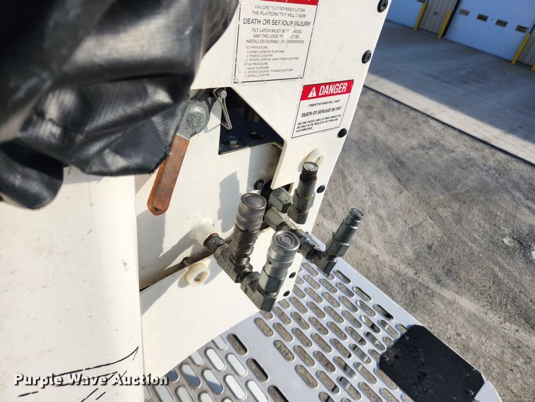 image for item KT9397 2012 Ford F750 Super Duty XLT  forestry bucket truck