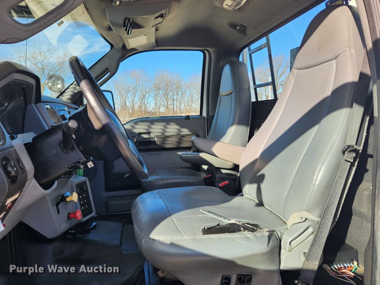 image for item KT9397 2012 Ford F750 Super Duty XLT  forestry bucket truck