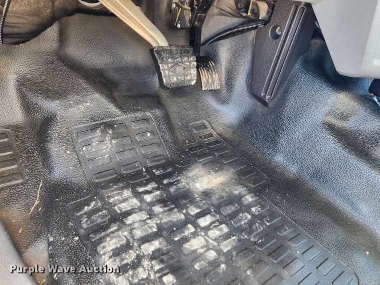 image for item KT9397 2012 Ford F750 Super Duty XLT  forestry bucket truck