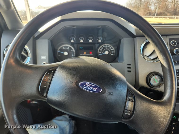 image for item KT9397 2012 Ford F750 Super Duty XLT  forestry bucket truck