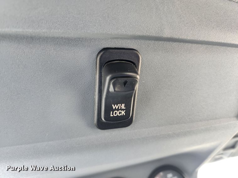 image for item KT9397 2012 Ford F750 Super Duty XLT  forestry bucket truck