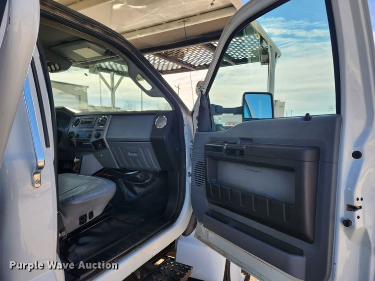 image for item KT9397 2012 Ford F750 Super Duty XLT  forestry bucket truck