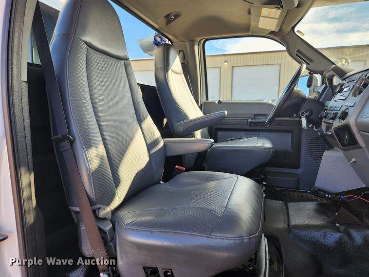 image for item KT9397 2012 Ford F750 Super Duty XLT  forestry bucket truck