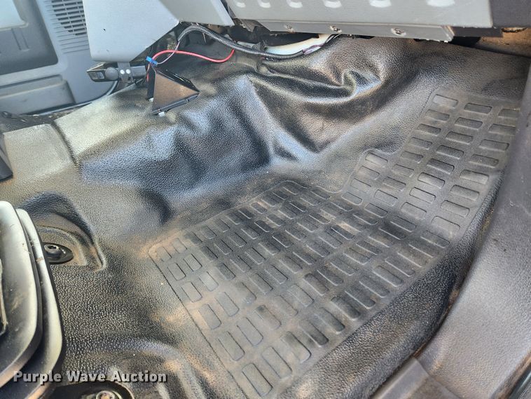 image for item KT9397 2012 Ford F750 Super Duty XLT  forestry bucket truck