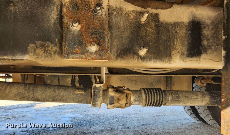 image for item KT9397 2012 Ford F750 Super Duty XLT  forestry bucket truck