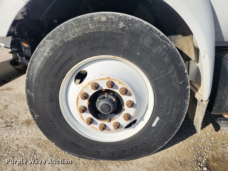 image for item KT9397 2012 Ford F750 Super Duty XLT  forestry bucket truck