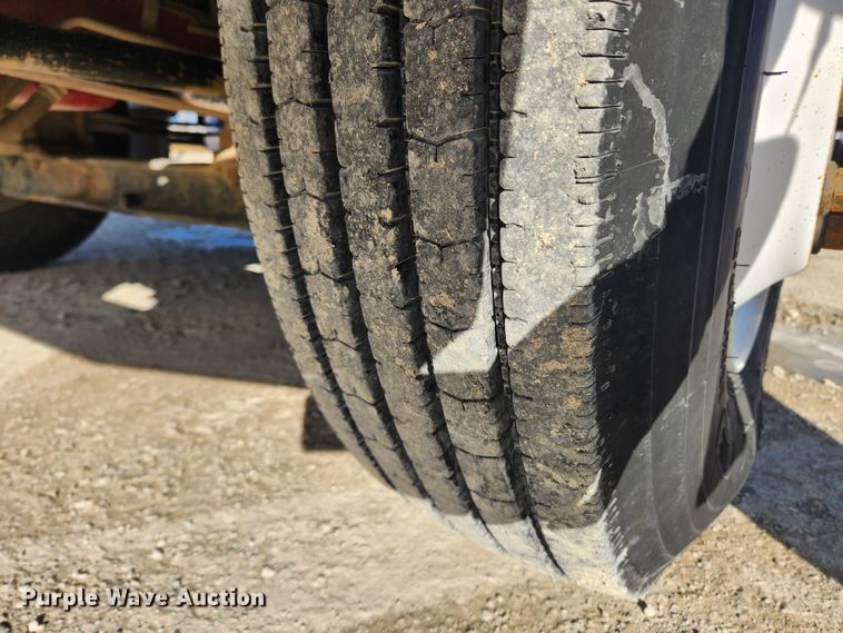 image for item KT9397 2012 Ford F750 Super Duty XLT  forestry bucket truck