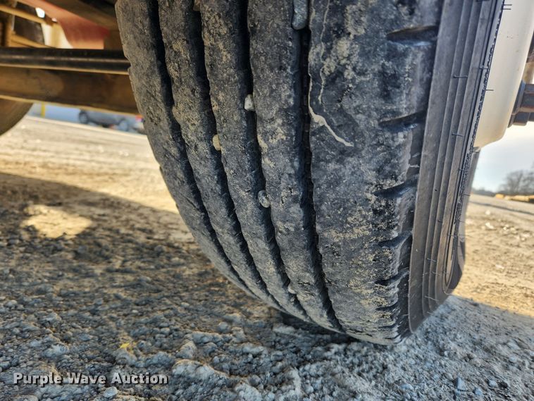 image for item KT9397 2012 Ford F750 Super Duty XLT  forestry bucket truck