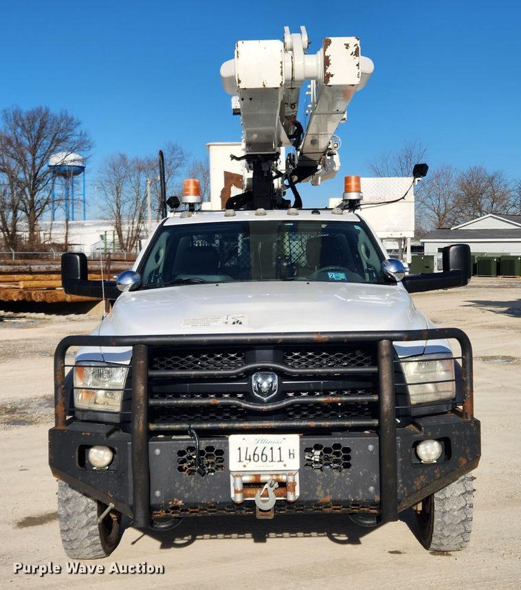 image for item KT9398 2014 Dodge Ram 5500HD  bucket truck