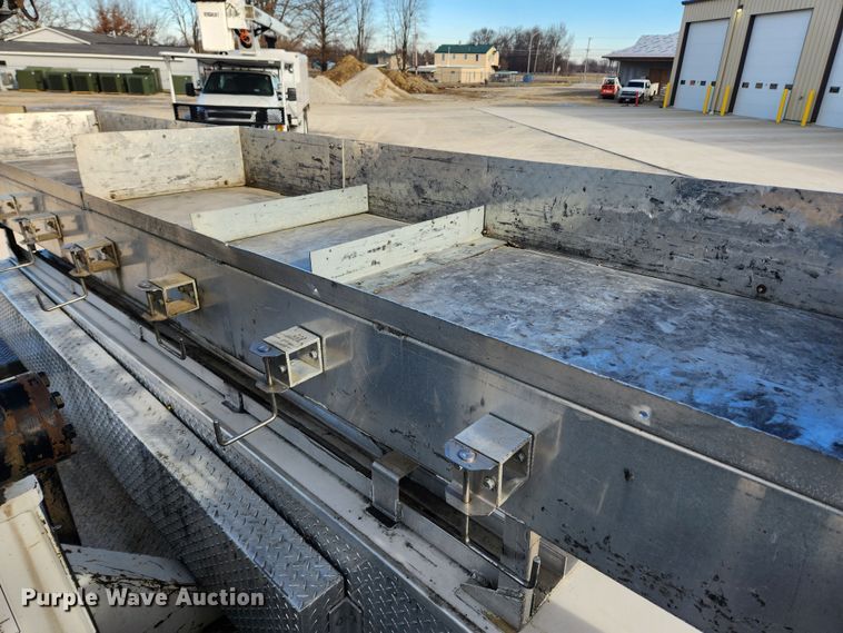 image for item KT9398 2014 Dodge Ram 5500HD  bucket truck