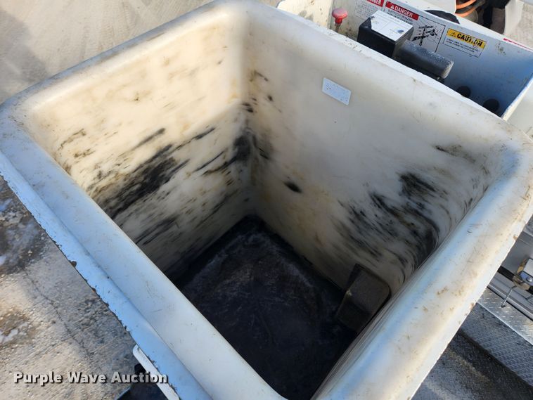 image for item KT9398 2014 Dodge Ram 5500HD  bucket truck