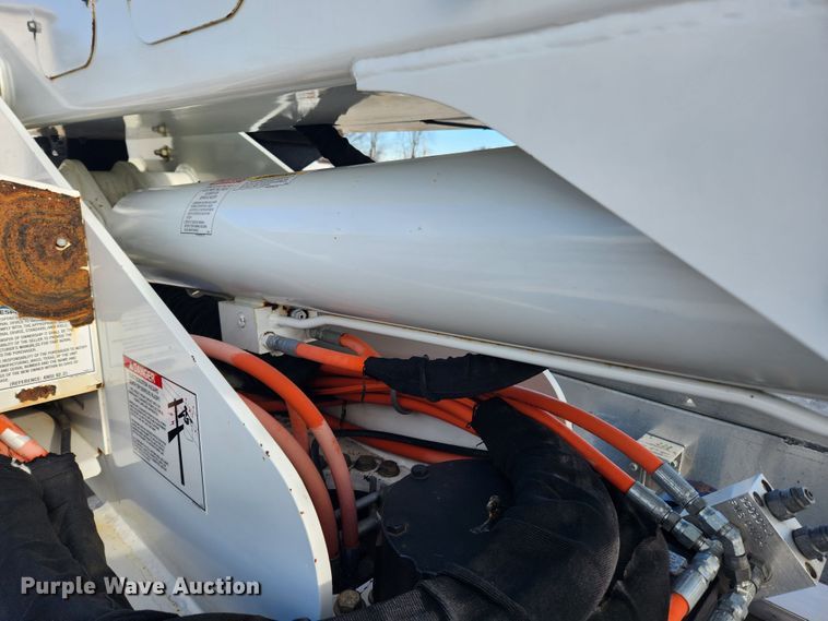 image for item KT9398 2014 Dodge Ram 5500HD  bucket truck