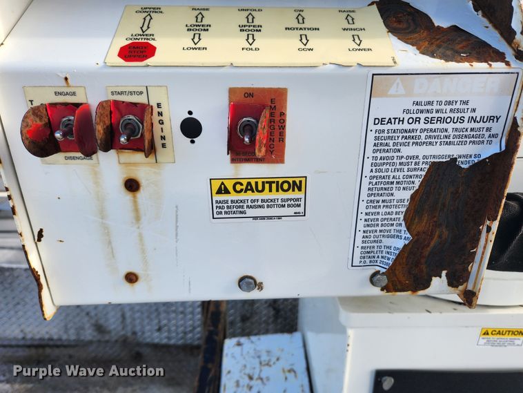 image for item KT9398 2014 Dodge Ram 5500HD  bucket truck