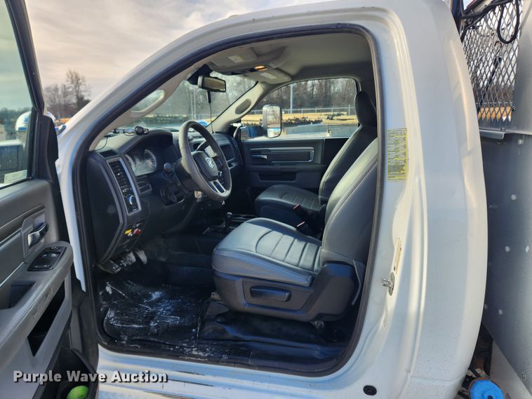 image for item KT9398 2014 Dodge Ram 5500HD  bucket truck