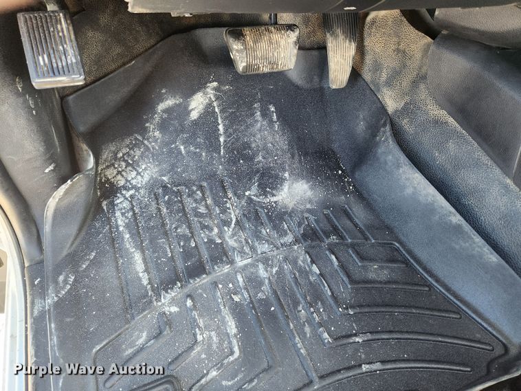 image for item KT9398 2014 Dodge Ram 5500HD  bucket truck