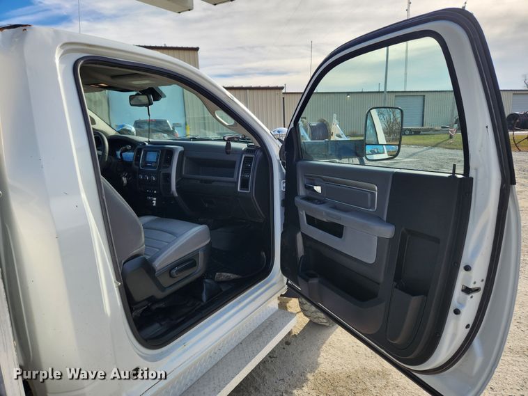 image for item KT9398 2014 Dodge Ram 5500HD  bucket truck